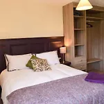 Дом отдыха Lough Eske Lakeview Escape