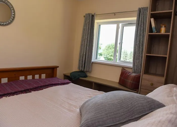 펜션 Lough Eske Lakeview Escape *